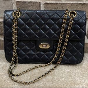 ISO ⛔ Koret Quilted Leather Shoulder bag